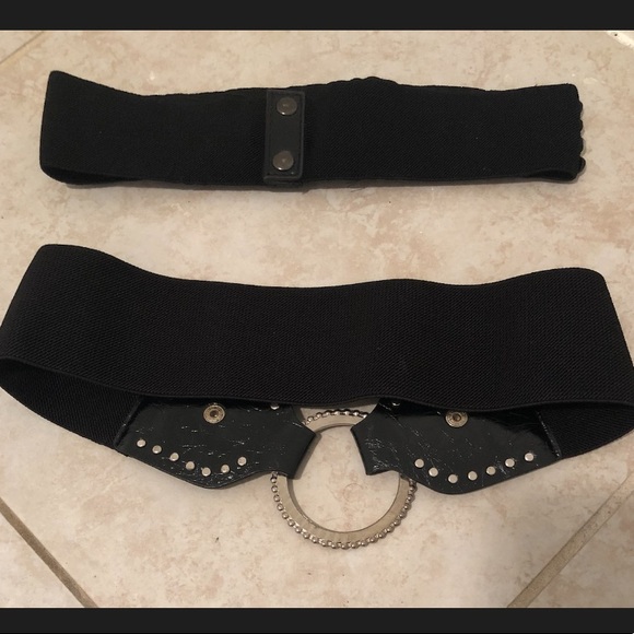 Women fashion black belts - Picture 2 of 3